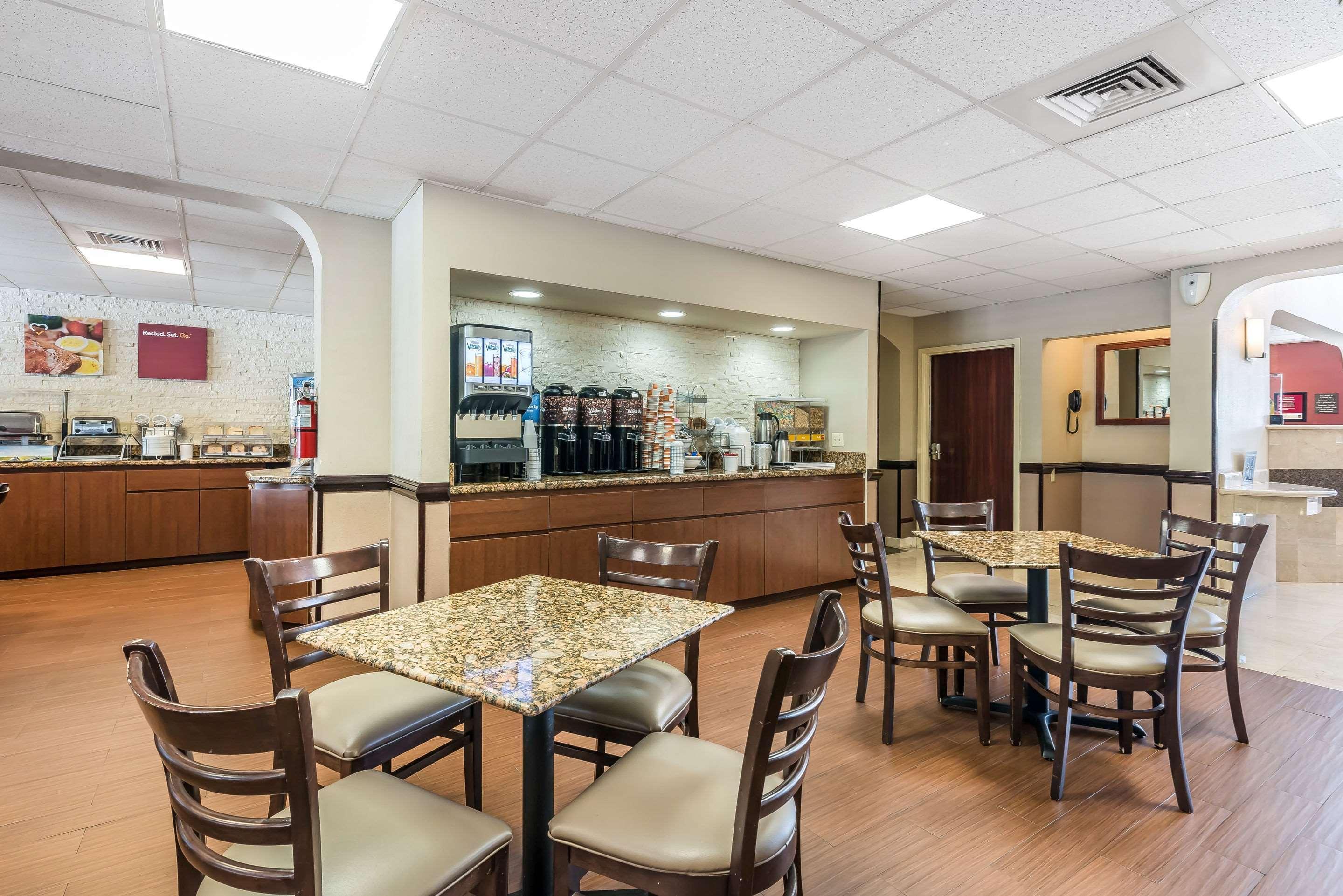 Comfort Suites Sawgrass Tamarac Exterior photo